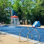 Queen Nelly Park キテン