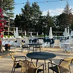 Queen Nelly Park ホテル
