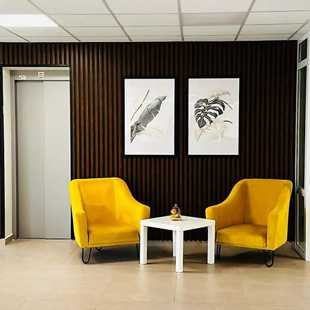 Hotel Queen Nelly Park 4*