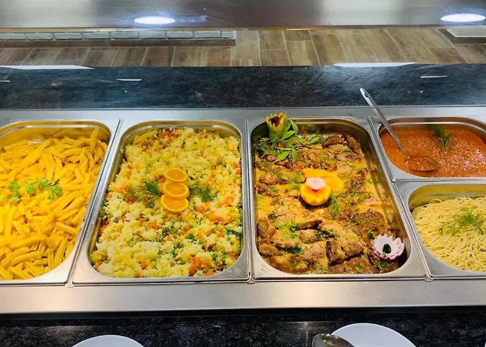 Хотел куин нели парк 4*