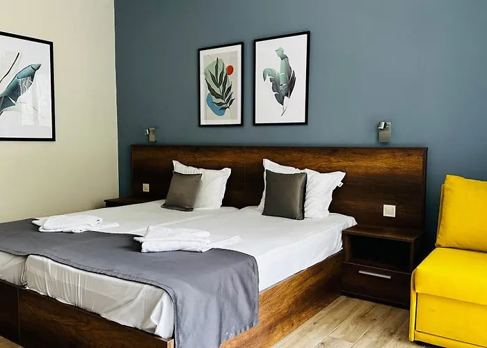 Хотел куин нели парк